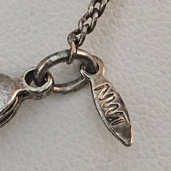 1979 Choker Necklace Ornate Gold Tone Metal Red Rhinestone Accents For AVON - Picture 3 of 7